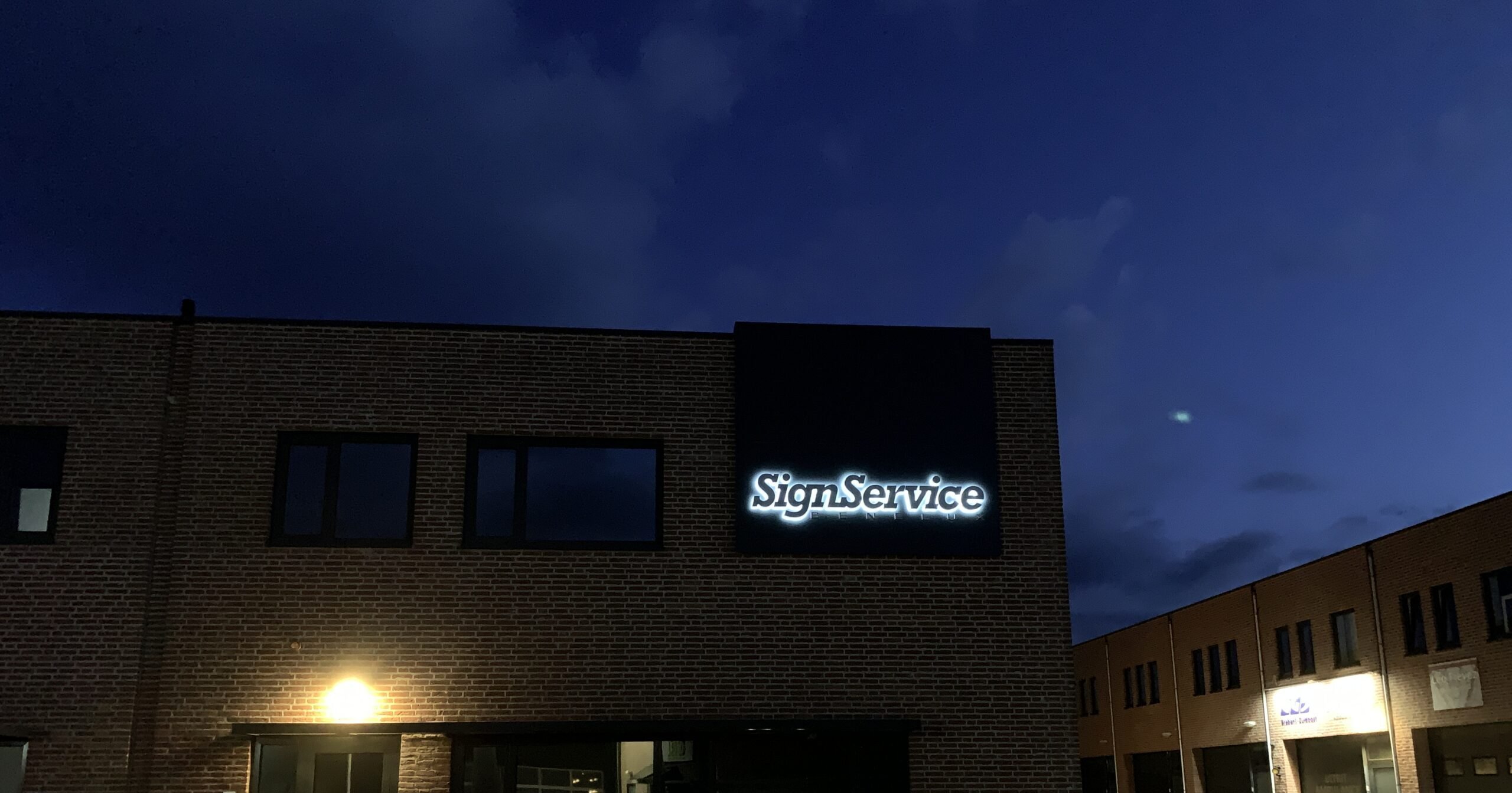 2 Sign Service Lichtreclame